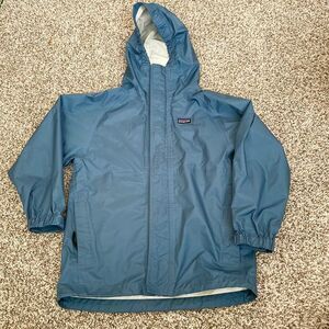 Small (8) / Boys Patagonia Rain Jacket